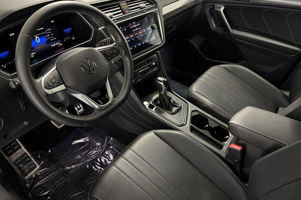 Used 2023 Volkswagen Tiguan SE R-Line Black SUV