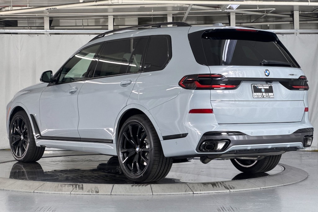 New 2027 BMW X7 xDrive40i SUV