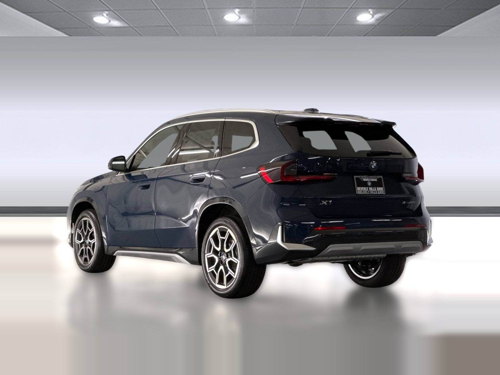 2026 BMW X1 xDrive28i photo 2