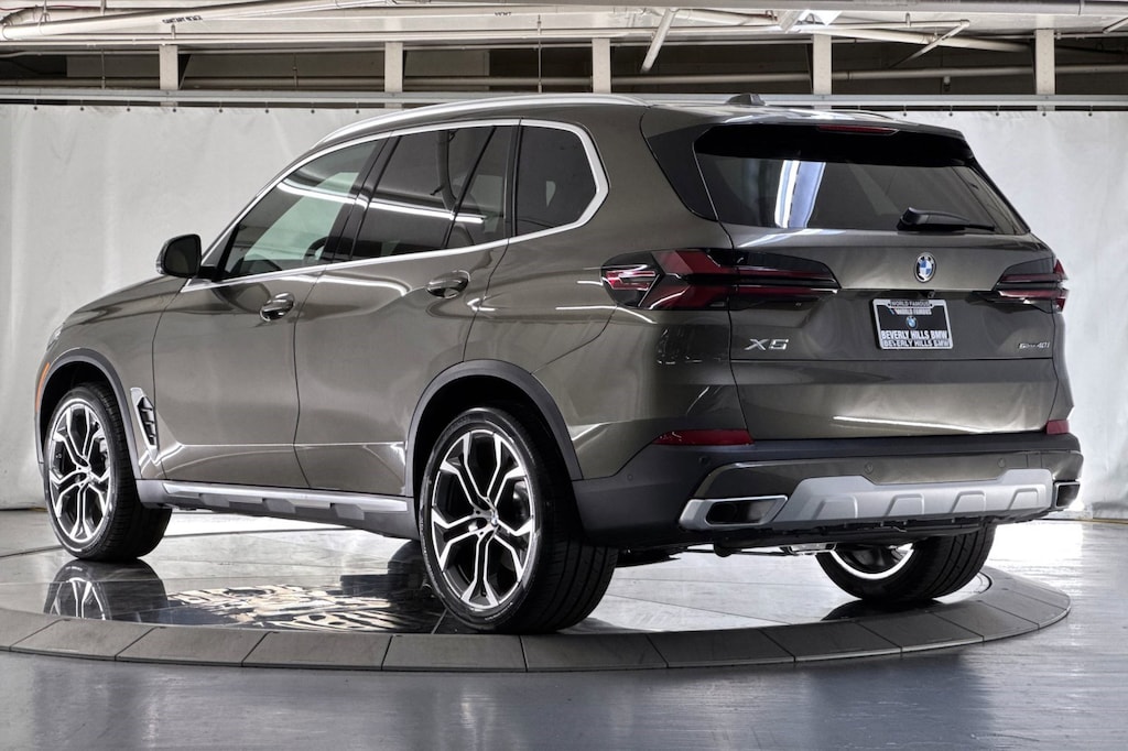 New 2026 BMW X5 sDrive40i SUV
