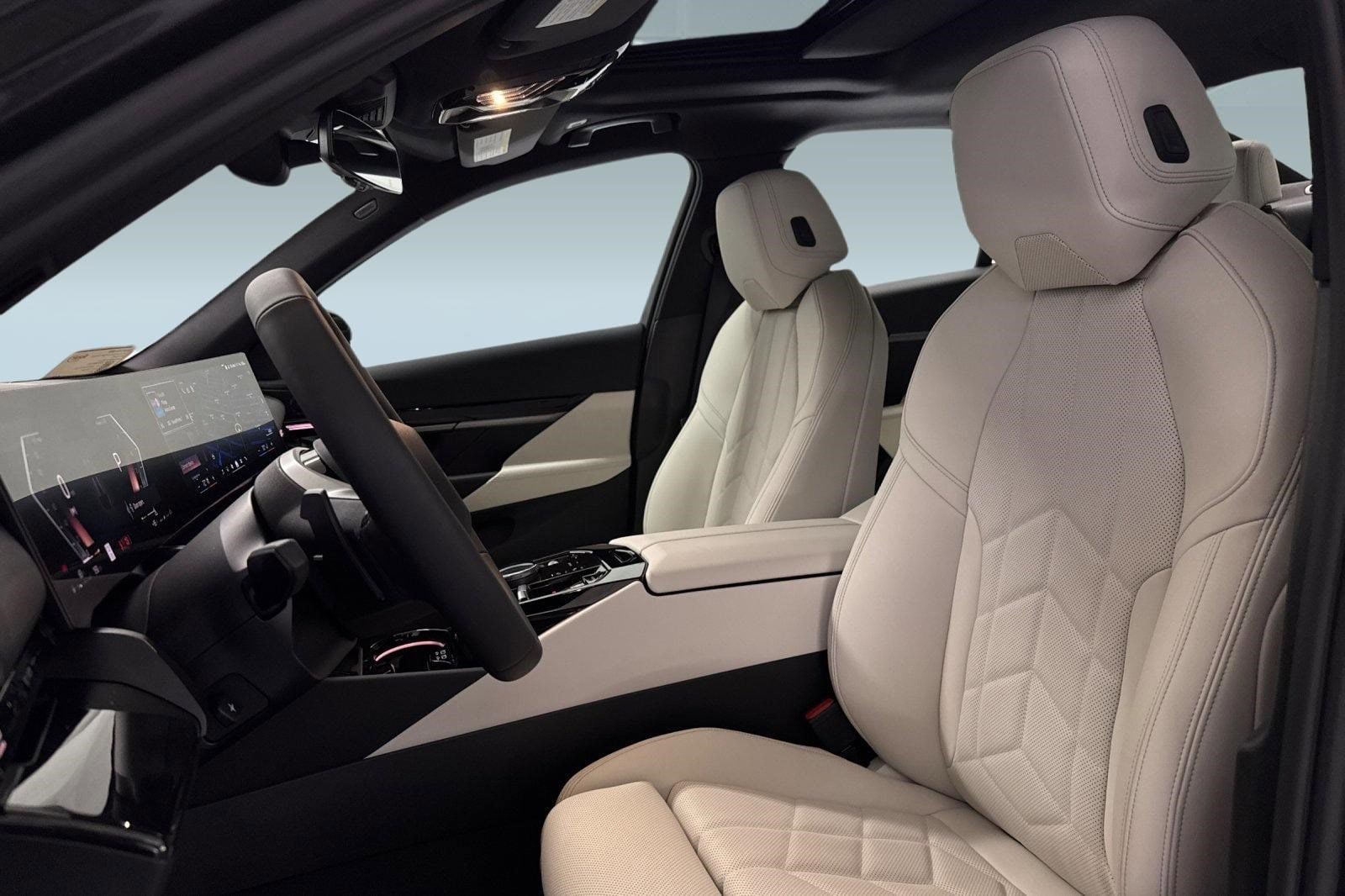 2026 BMW 530i photo 4