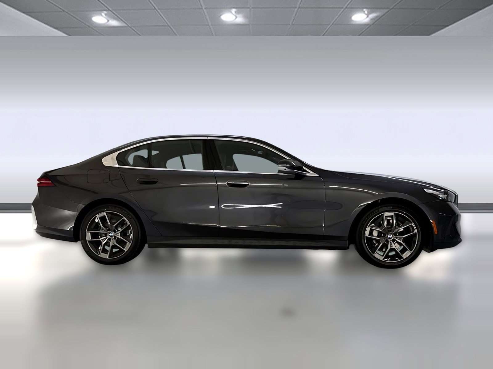 2026 BMW 530i photo 6