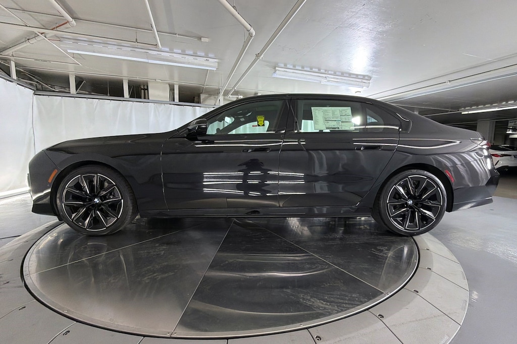 New 2026 BMW 740i Sedan