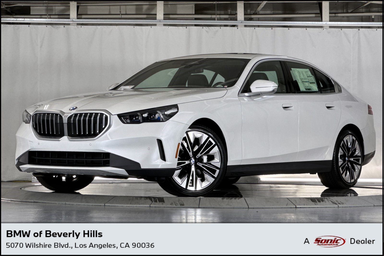  BMW 530i