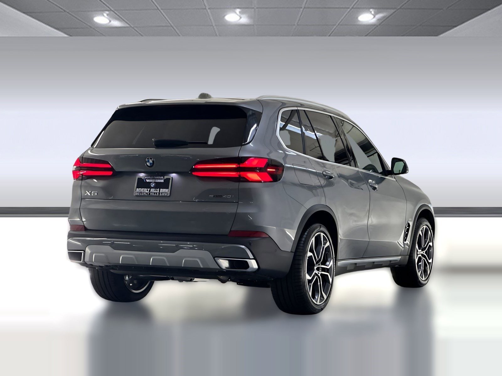 2026 BMW X5 sDrive40i photo 3