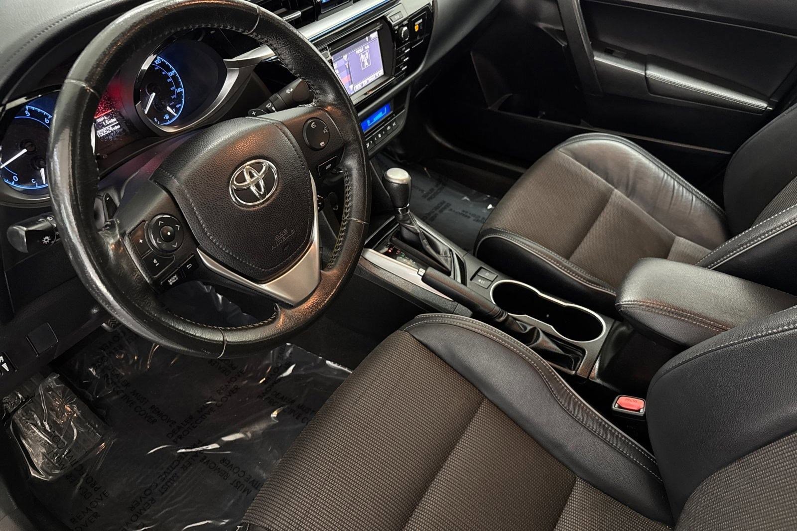 2014 Toyota Corolla L photo 4