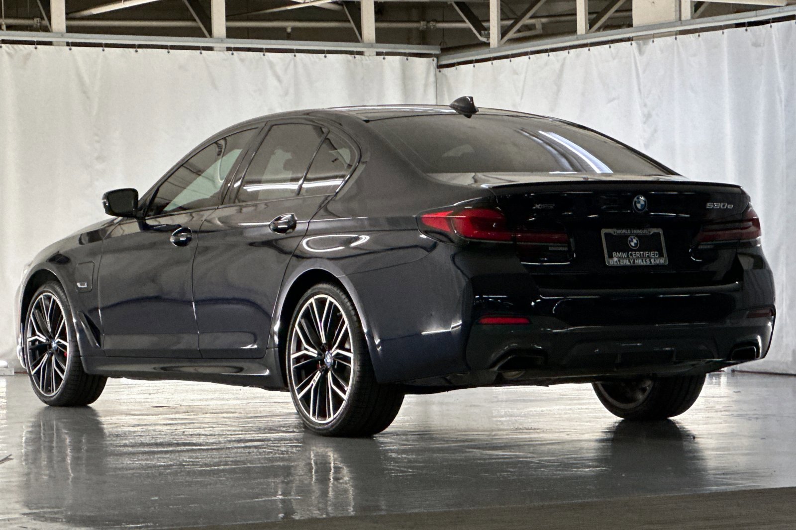 2023 Bmw 530e xDrive photo 2