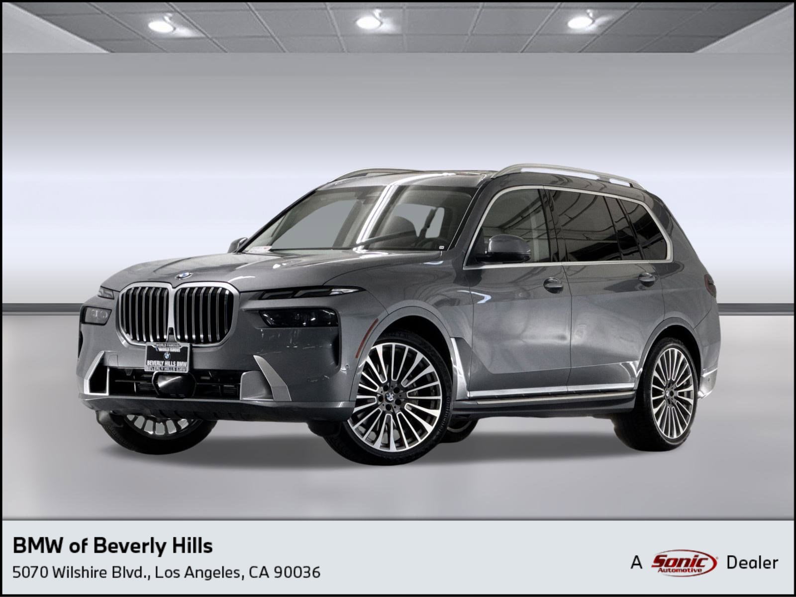 2023 BMW X7 40i's photo