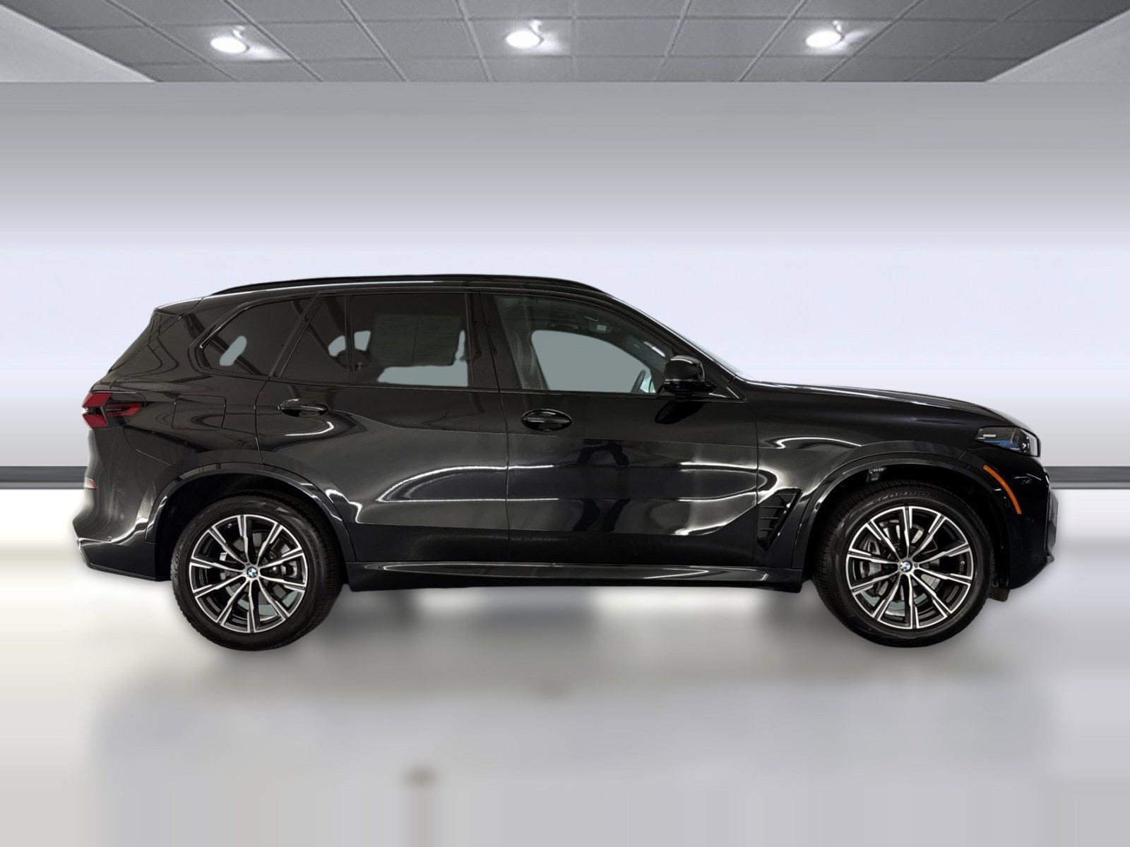 2025 BMW X5 photo 3