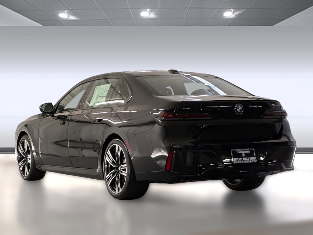 New 2026 BMW 740i Sedan