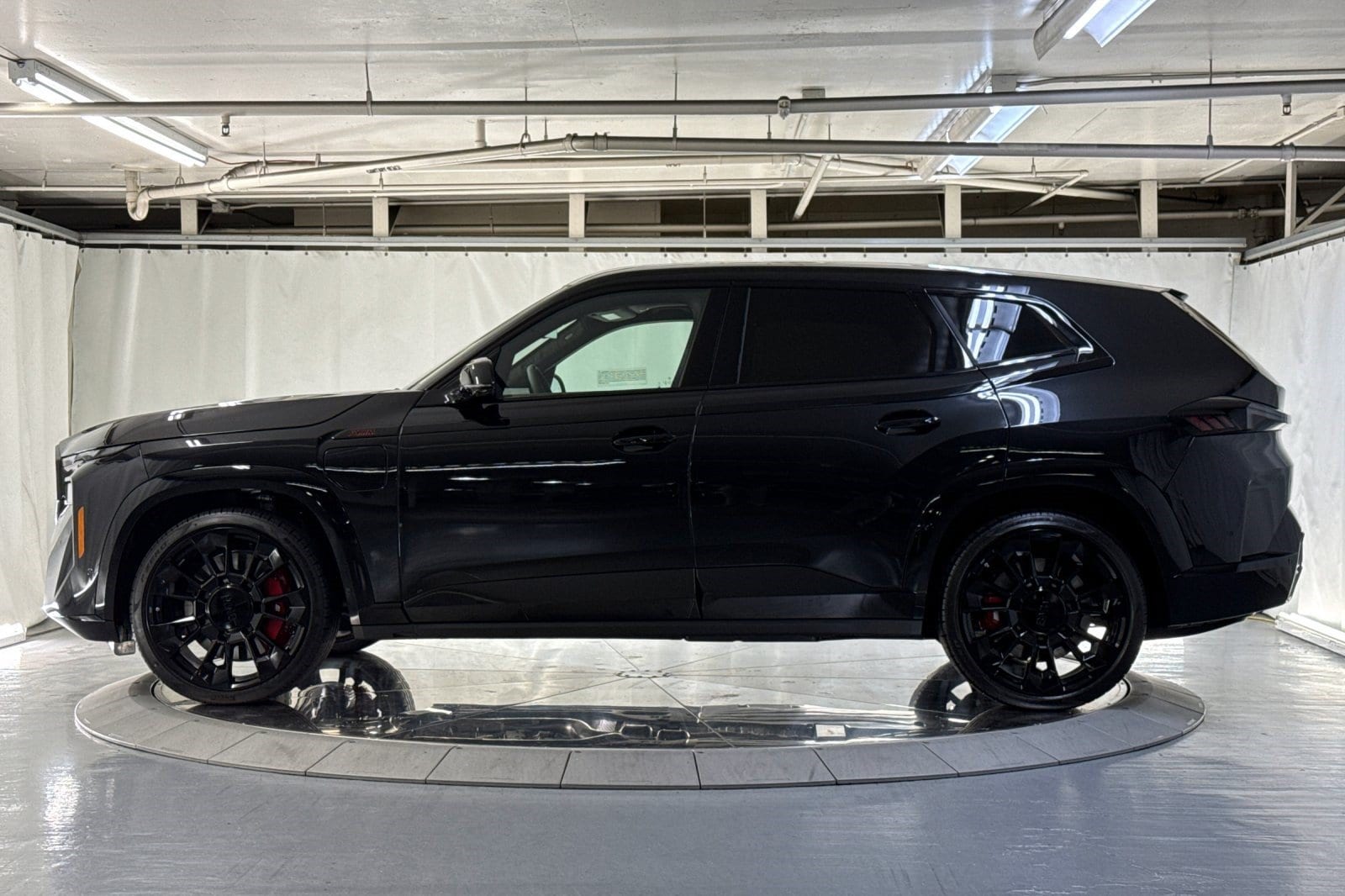 XM Label SUV