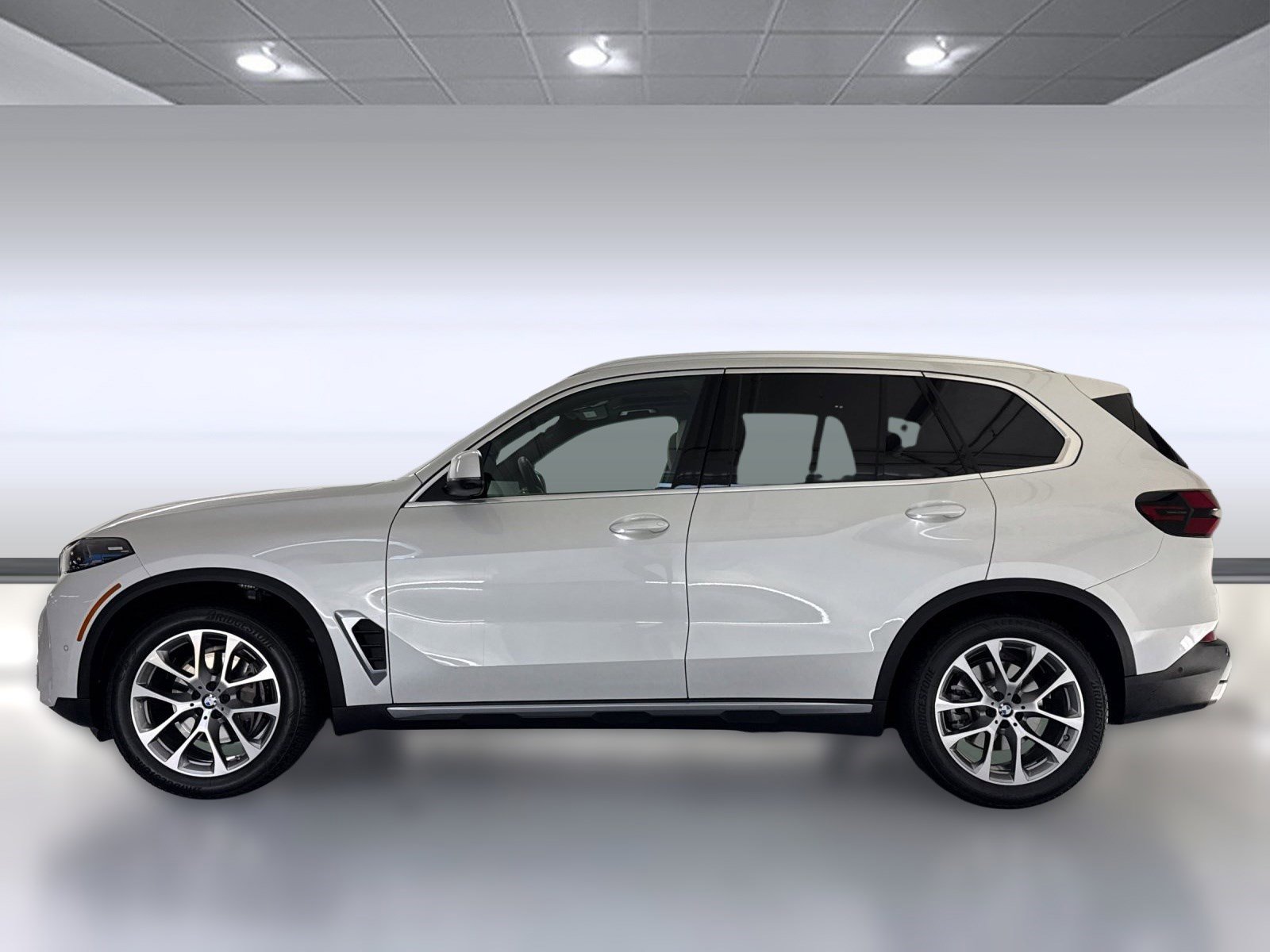 2025 Bmw X5 xDrive40i photo 2