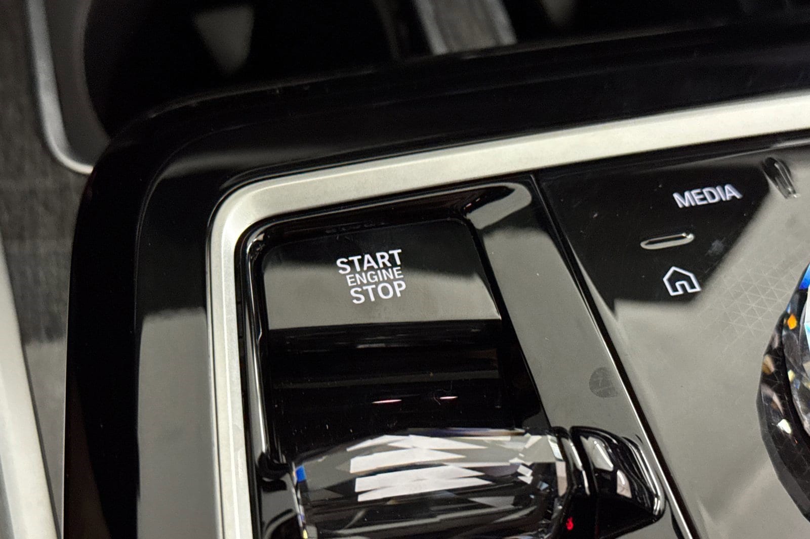 2025 BMW 7 Series 760i - Photo 19