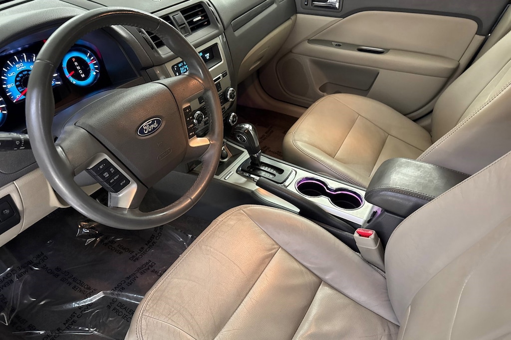 Used 2011 Ford Fusion SEL Sedan