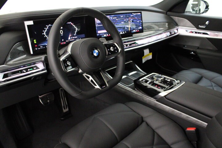 2025 Bmw 740i Sedan photo 4