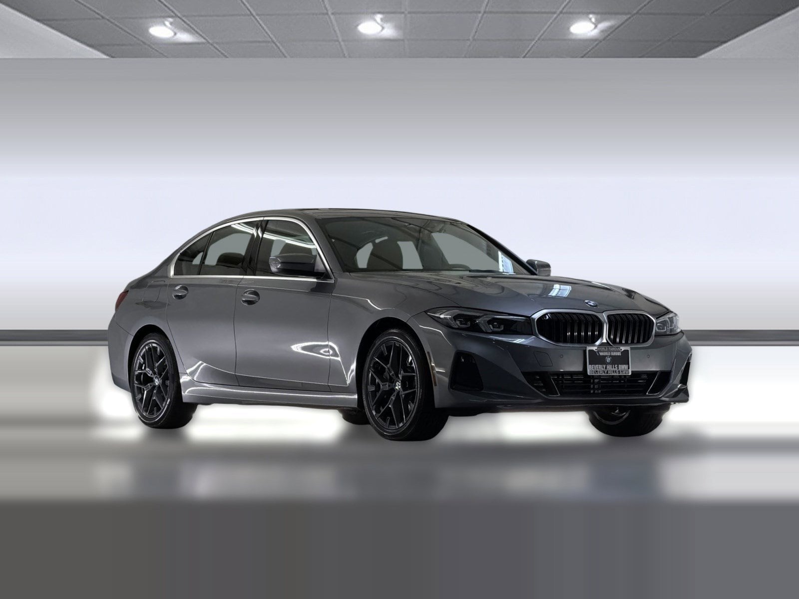2025 BMW 330i photo 5