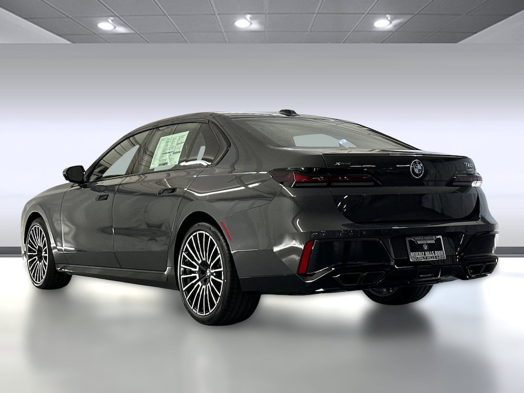 New 2026 BMW 760i xDrive Sedan