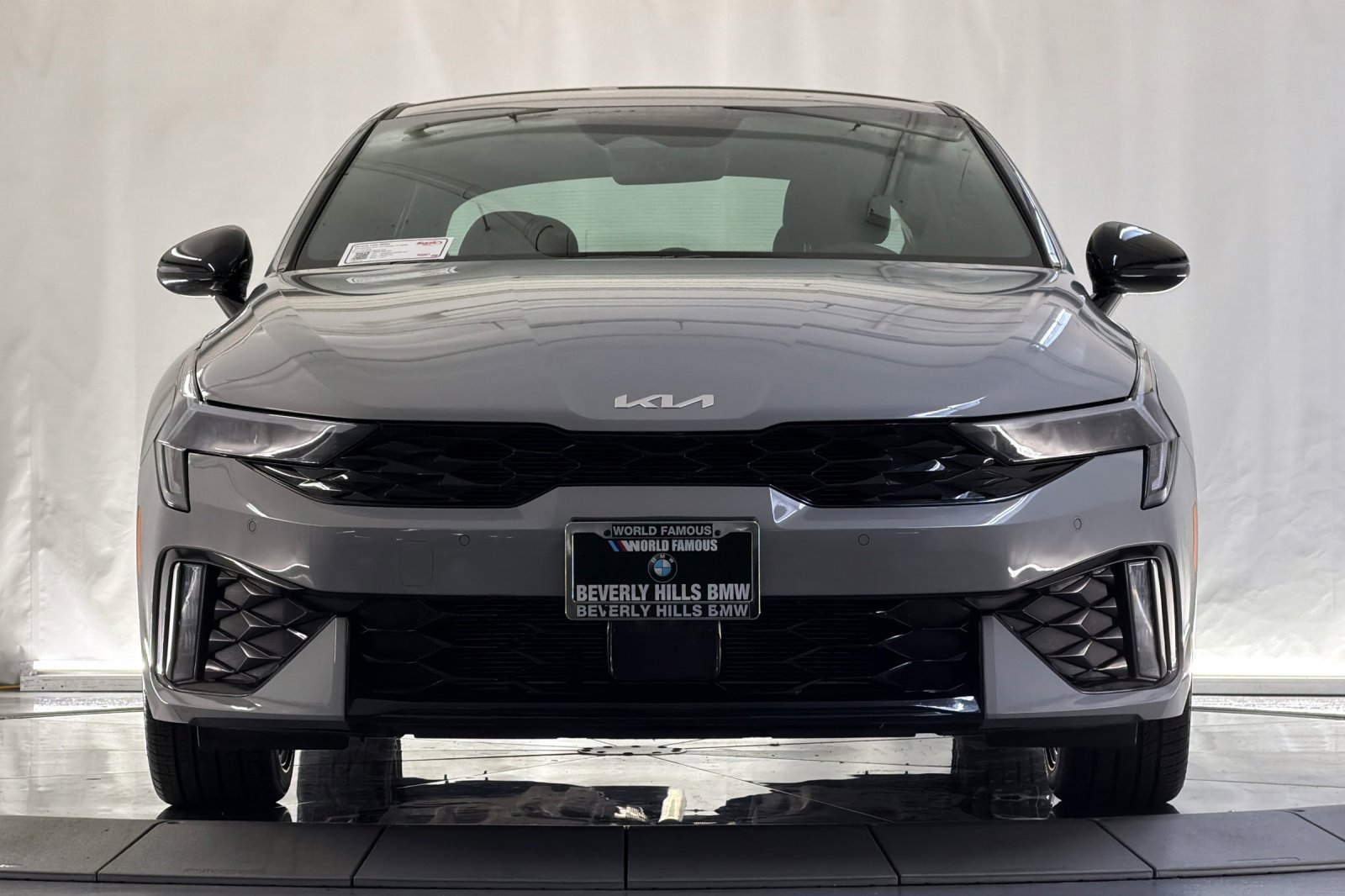 2025 Kia K5 GT-Line photo 6