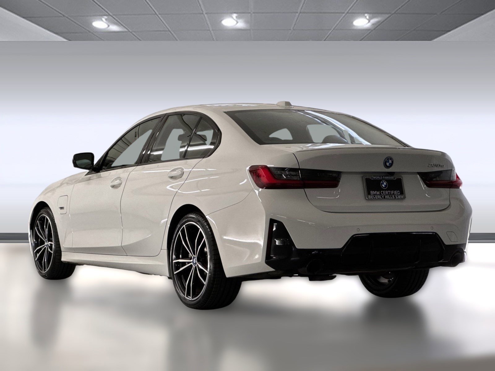 2023 Bmw 330e 3-Series photo 2