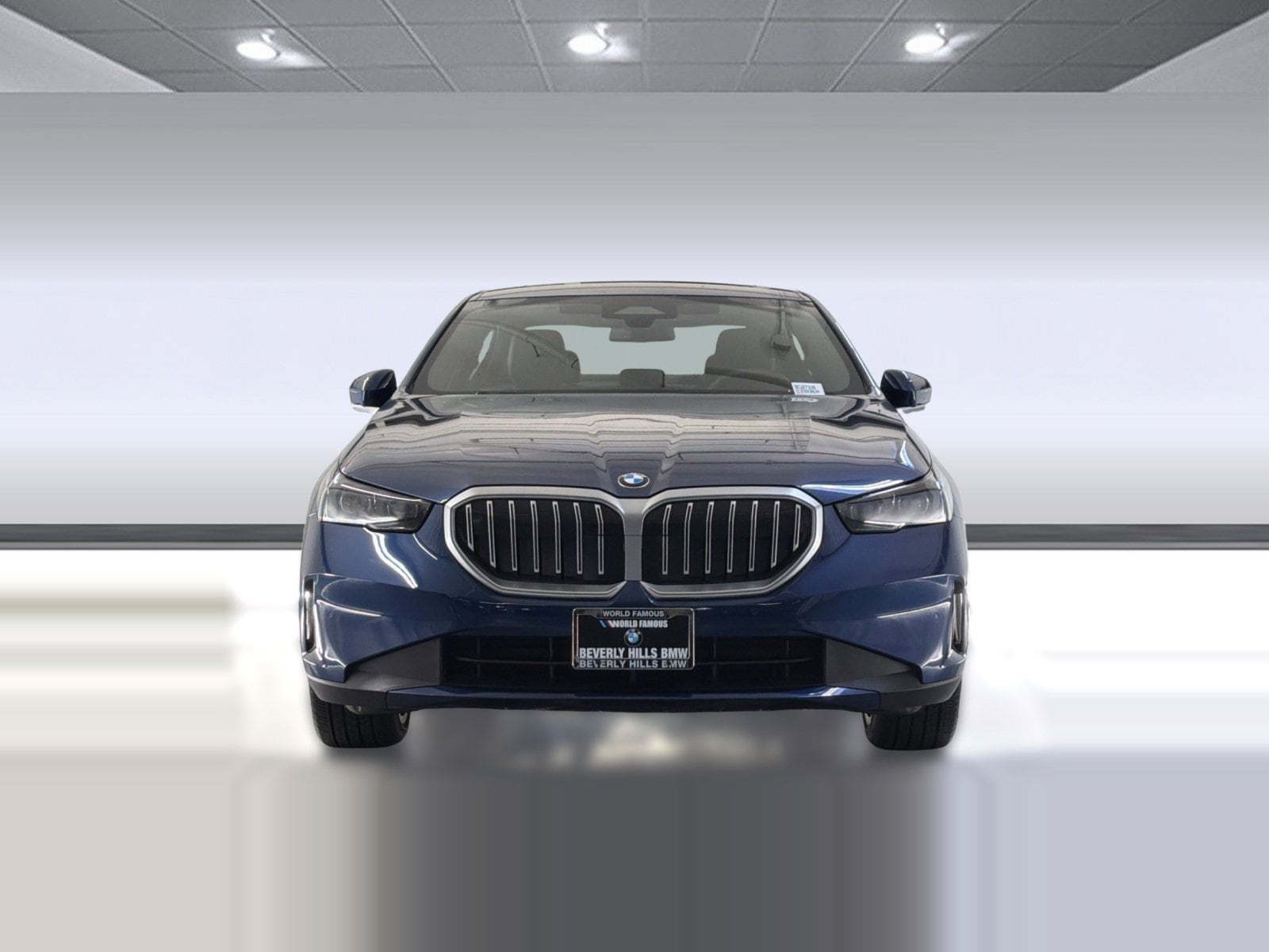 2025 BMW 530i photo 4