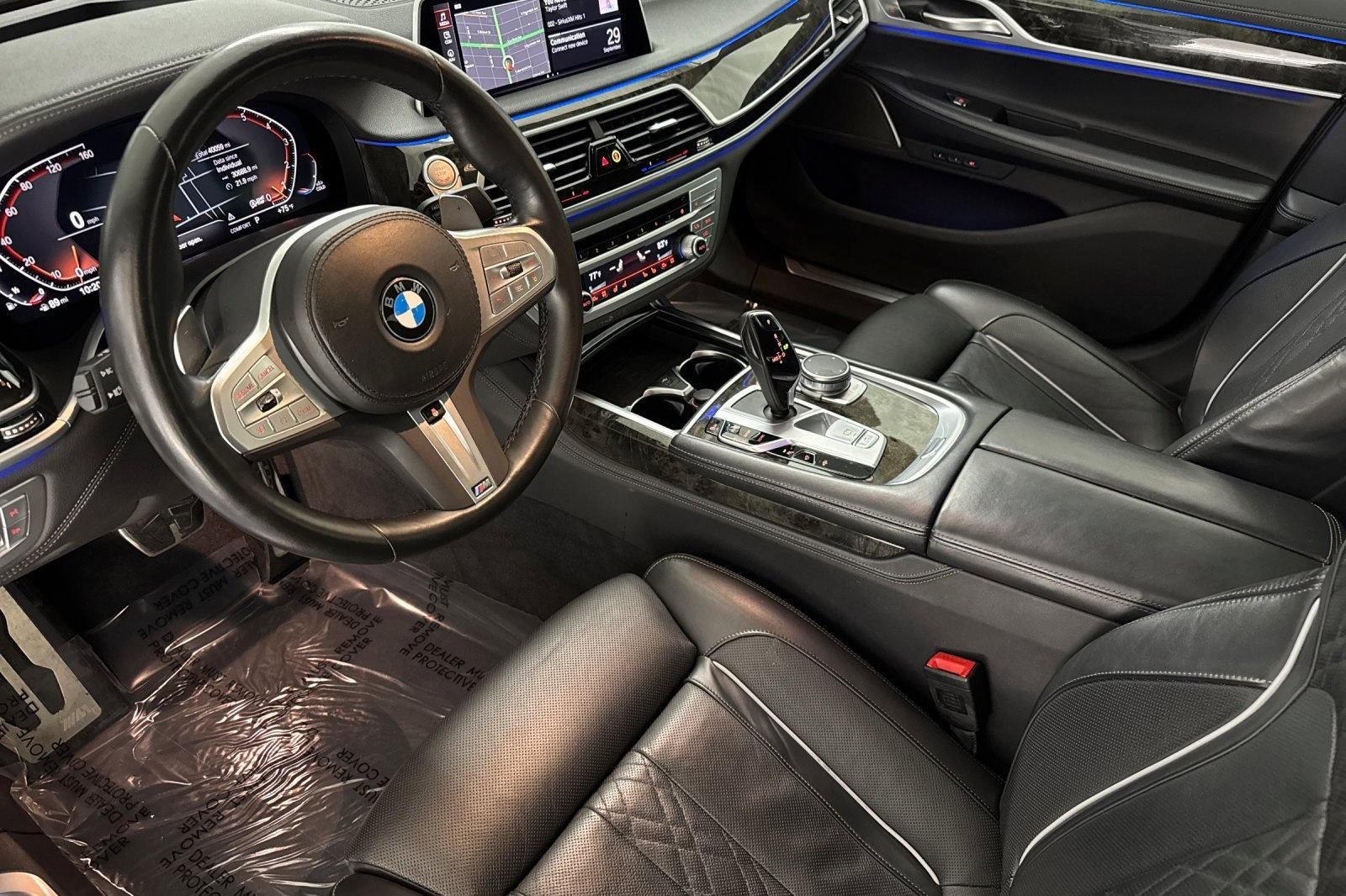 2022 Bmw 740i 7-Series photo 3
