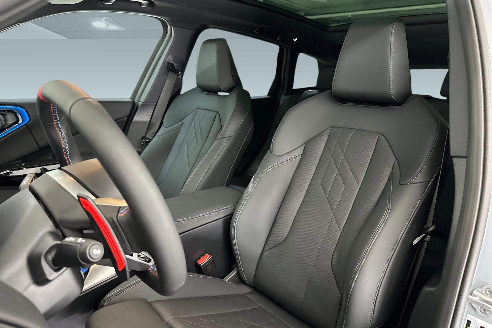 2025 BMW X3 M50 xDrive photo 4