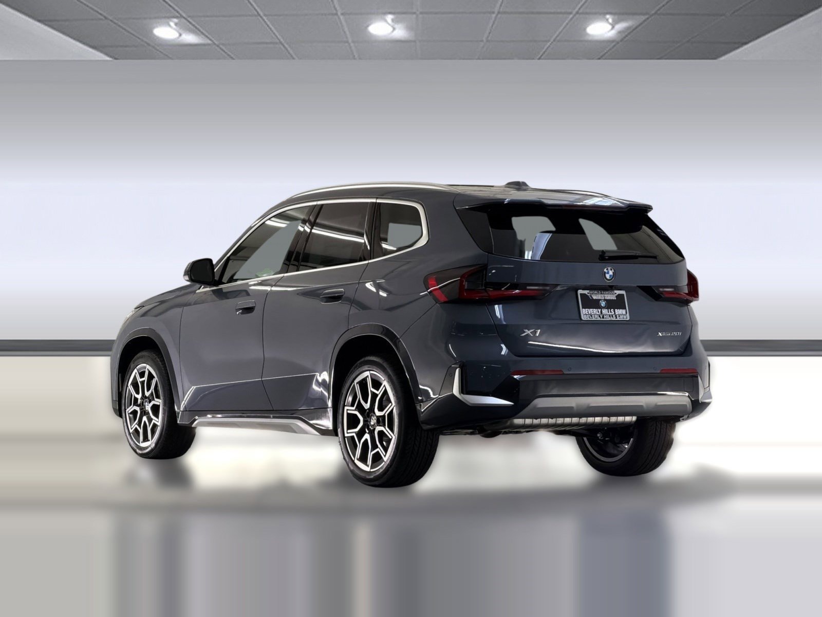 2026 BMW X1 xDrive28i photo 2