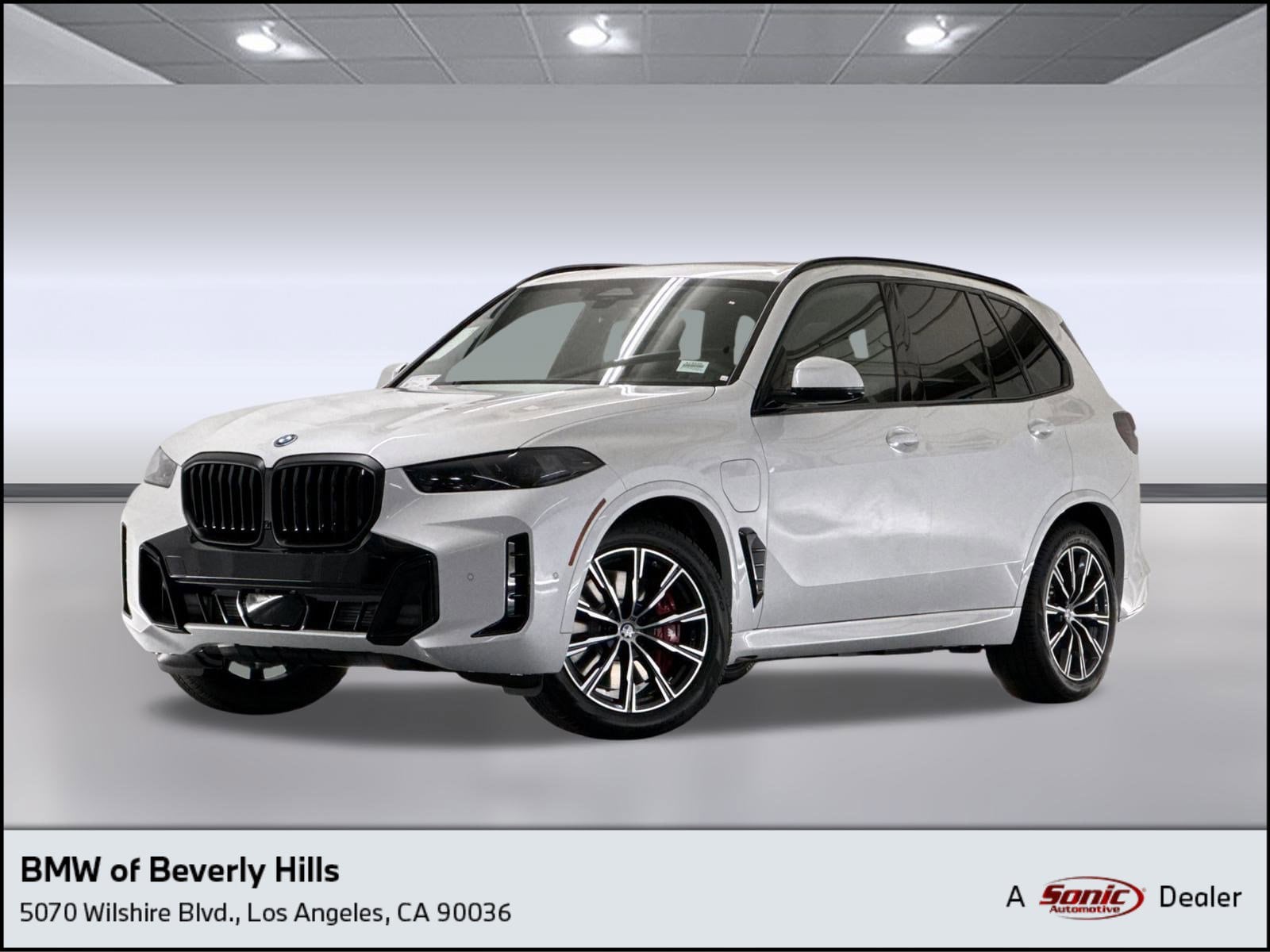 2026 BMW X5 50e's photo