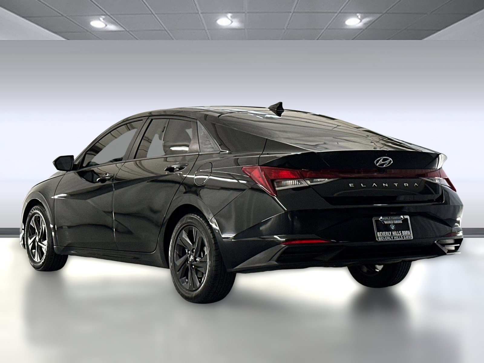 2021 Hyundai Elantra SEL Convenience photo 3