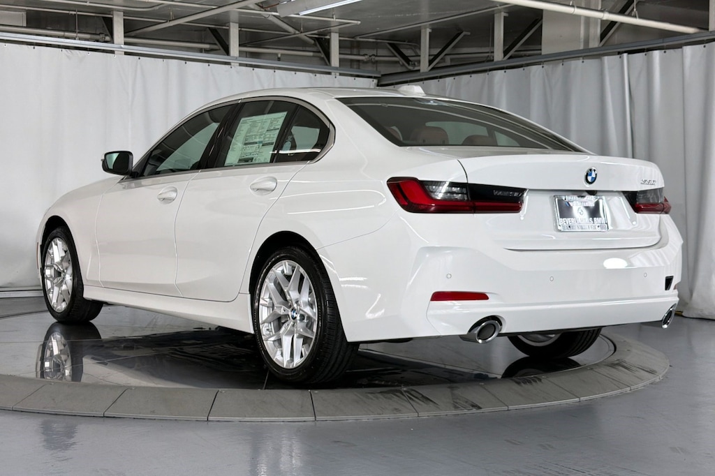 New 2026 BMW 330i Sedan