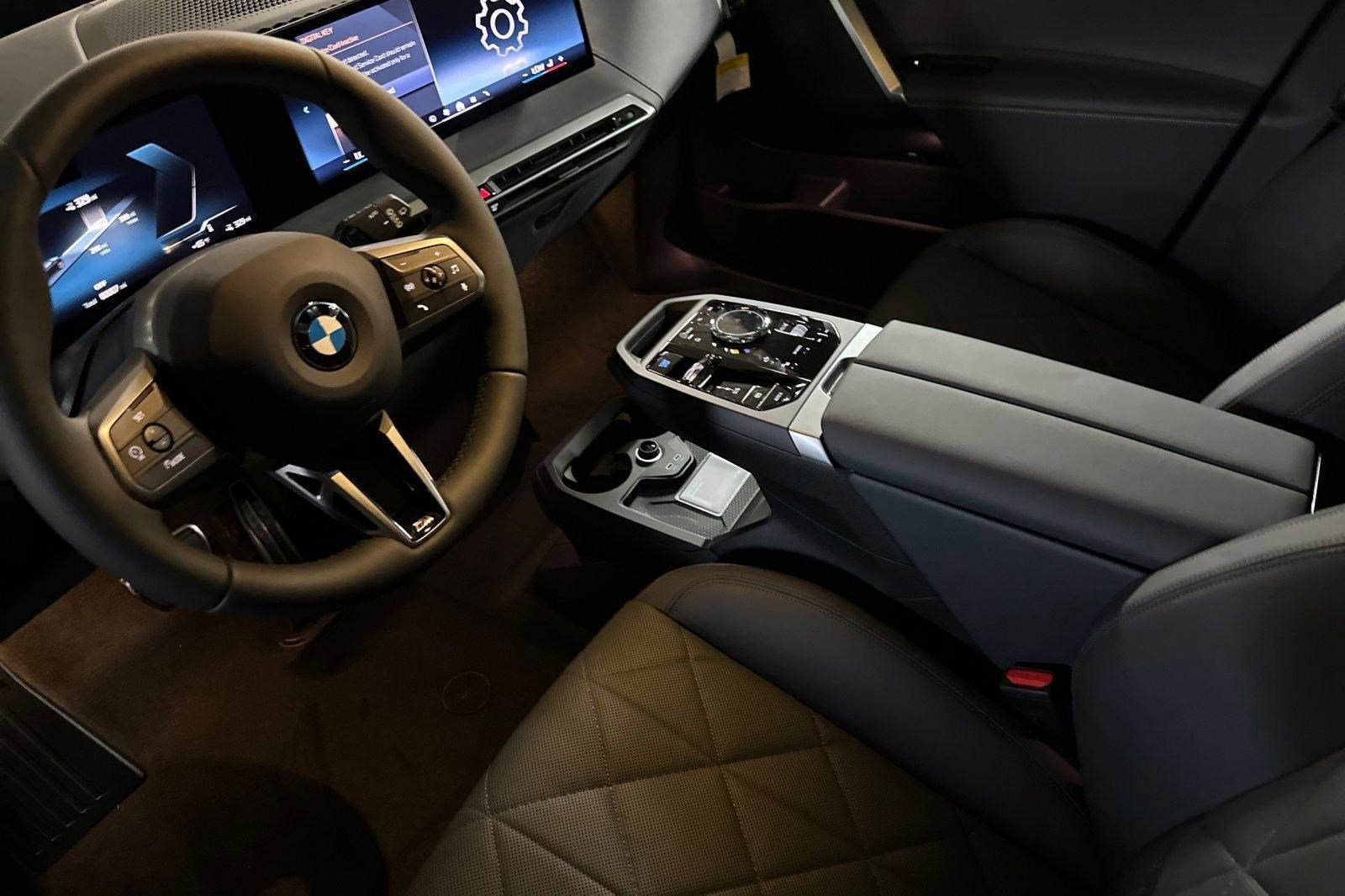 2026 Bmw iX photo 4