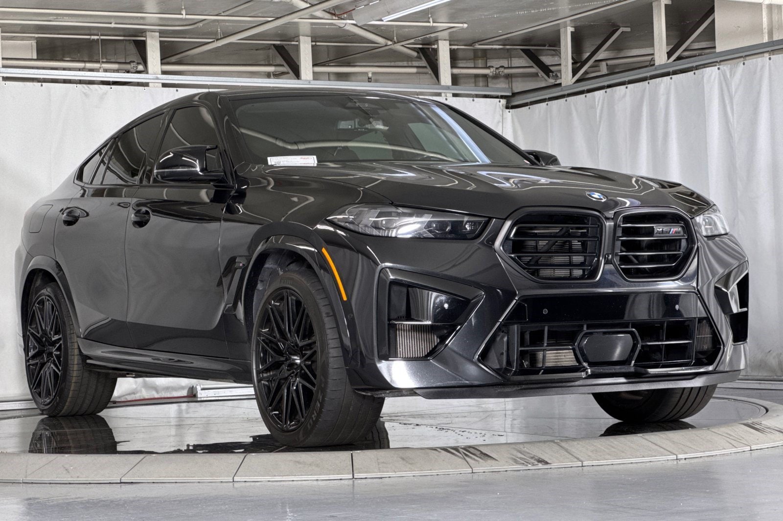 X6 M SUV