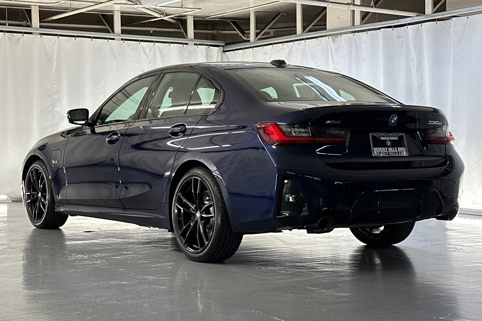 2023 Bmw 330e xDrive photo 3
