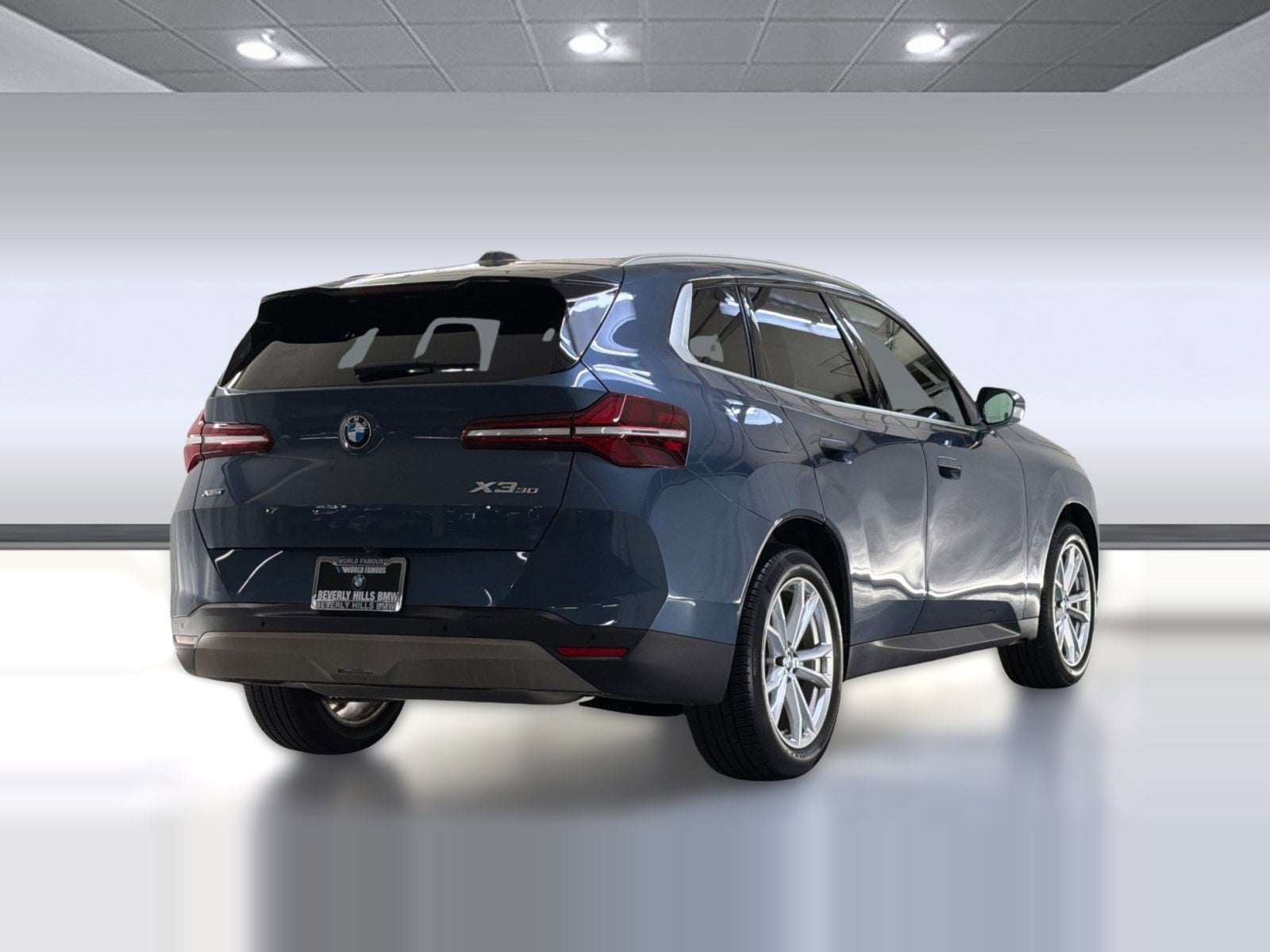 2025 BMW X3 30 xDrive photo 3