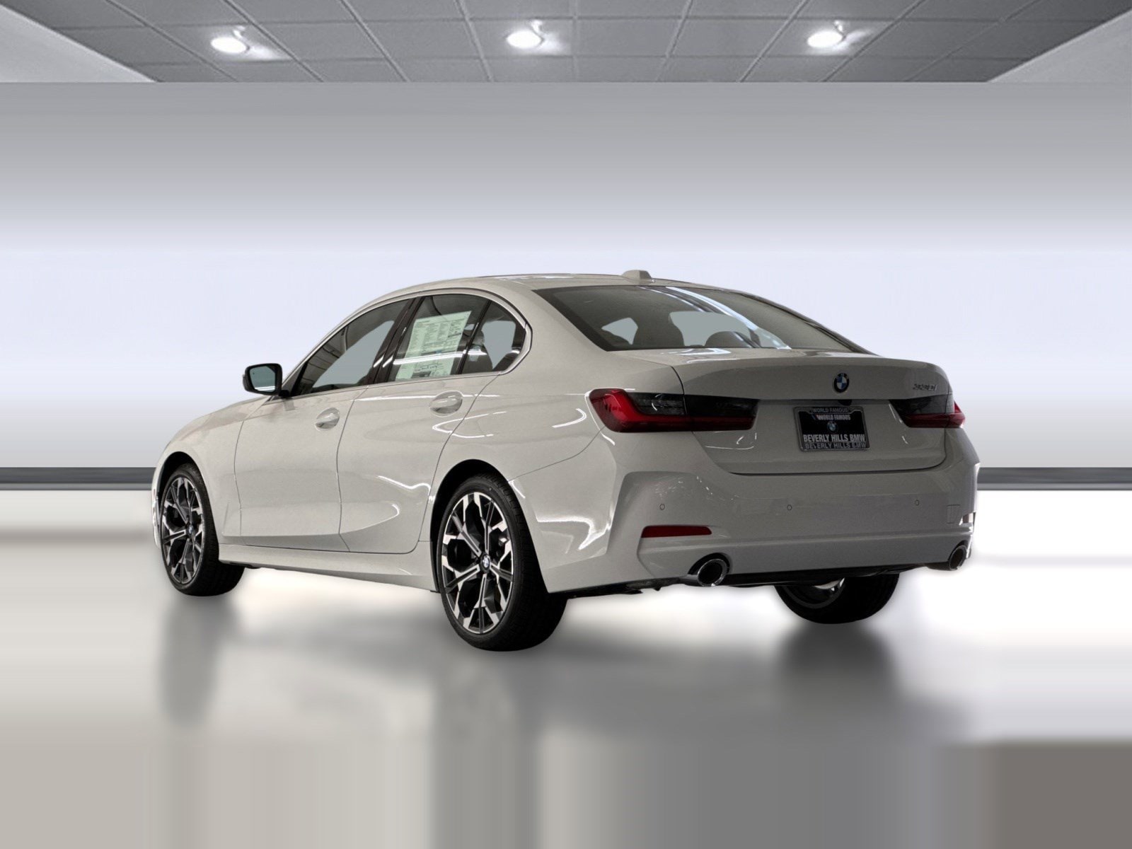 2026 BMW 330i photo 2