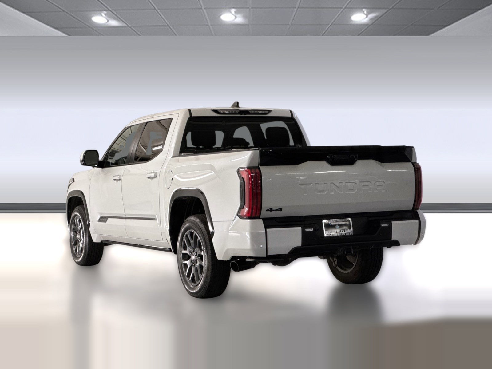 2025 Toyota Tundra Platinum photo 2