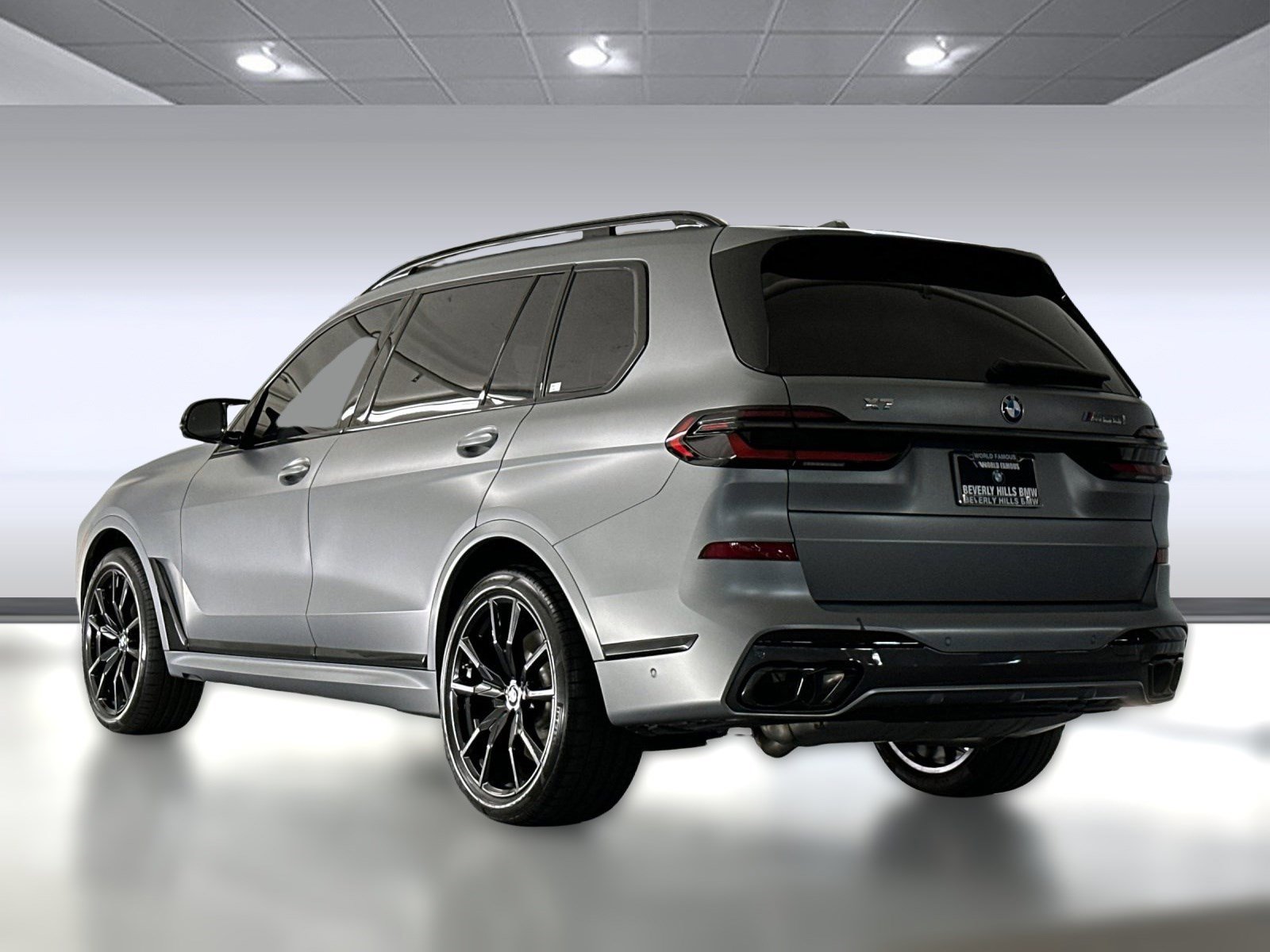 2025 Bmw X7 M60i photo 3
