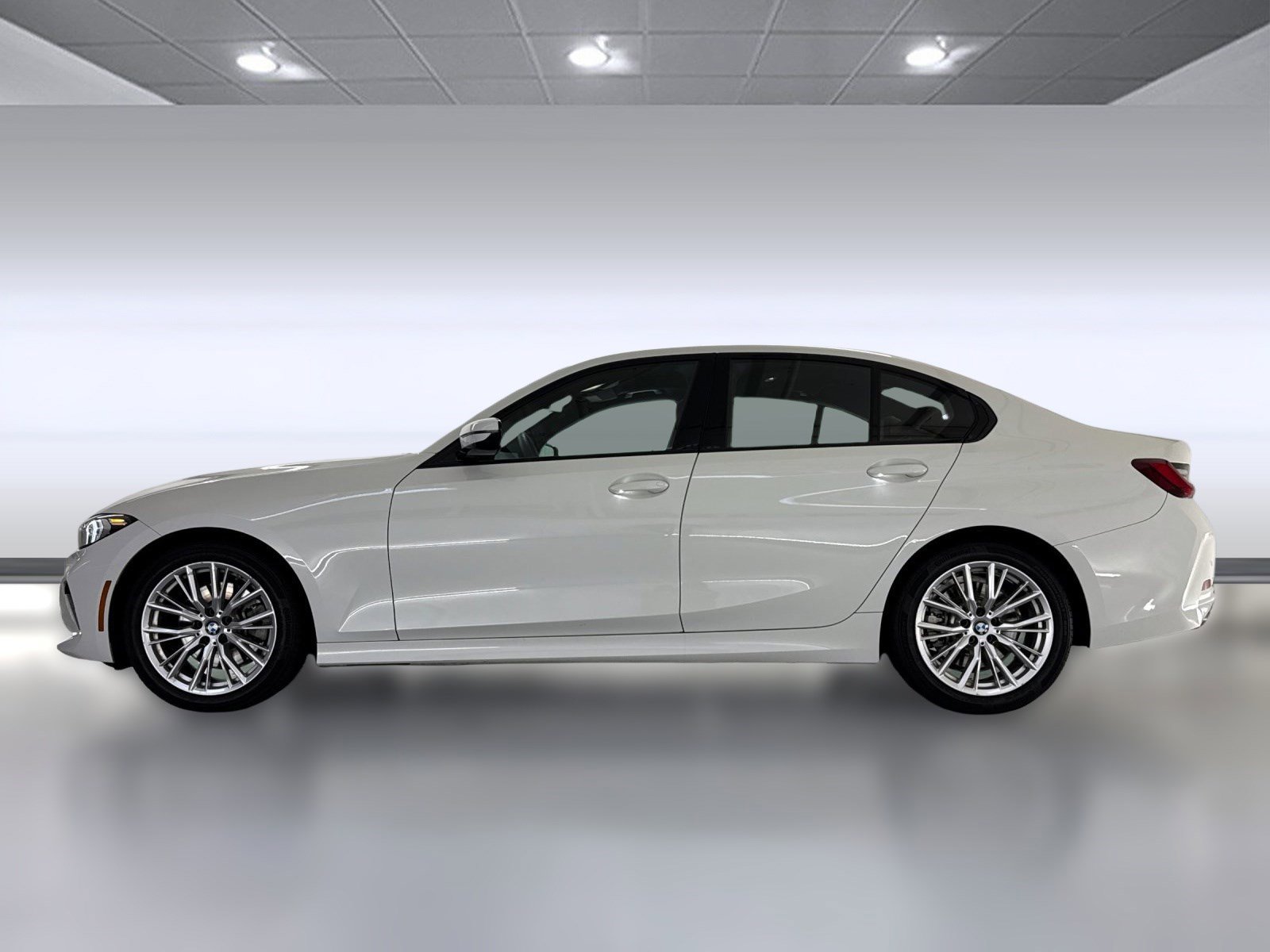 2023 Bmw 330i photo 2