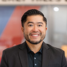 Staff member Quynh Pham from ID_b4a0cd