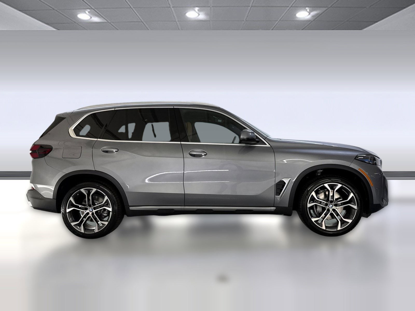 2026 BMW X5 sDrive40i photo 3