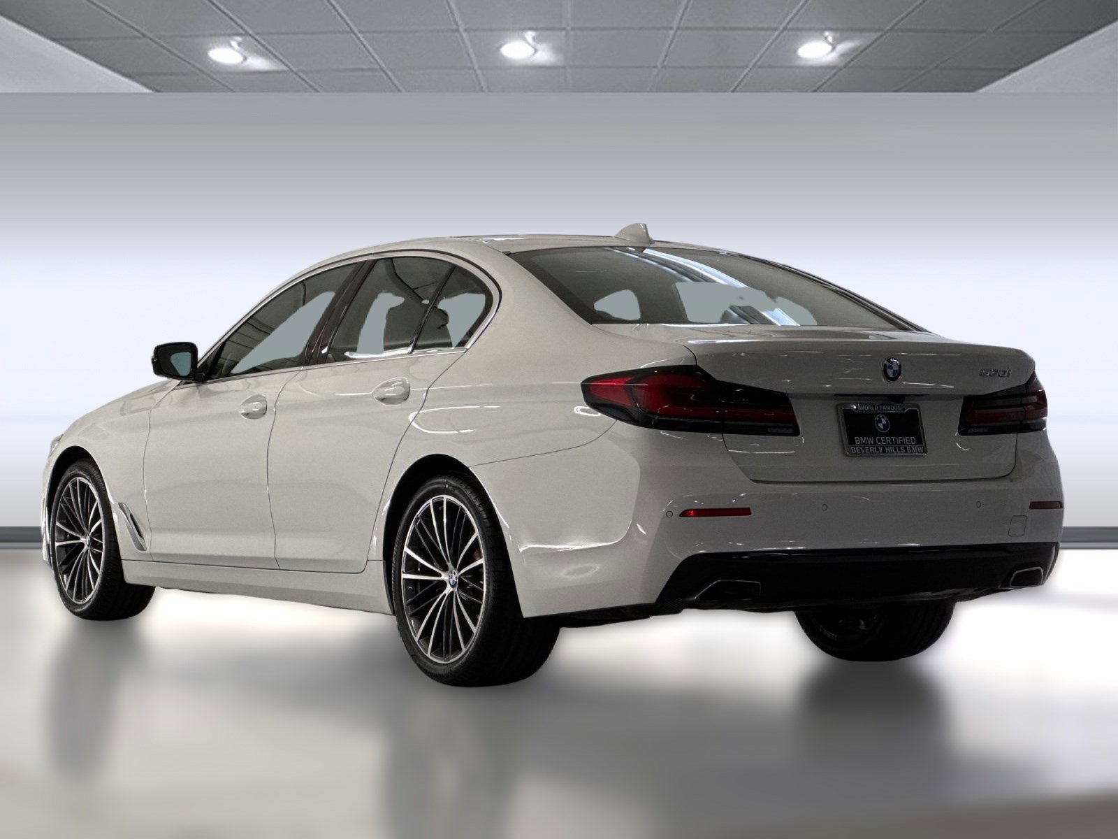 2023 Bmw 530i 5-Series photo 2