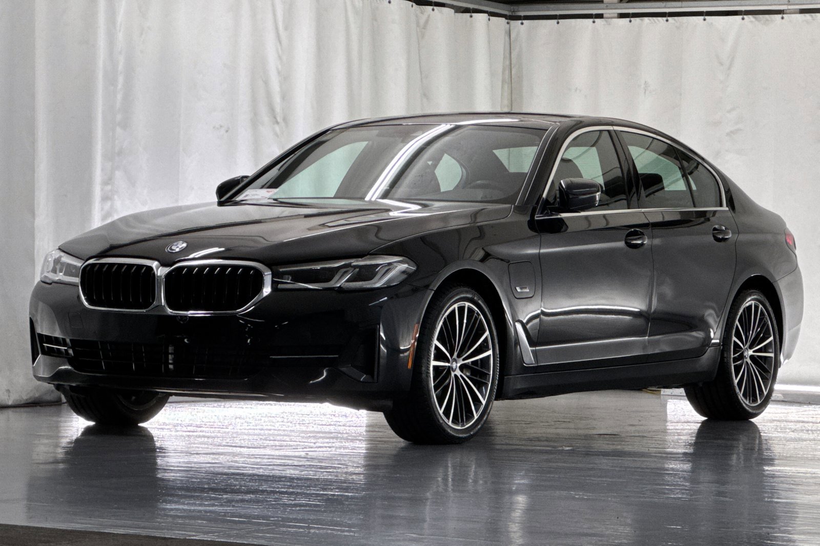 2022 Bmw 530e photo 2