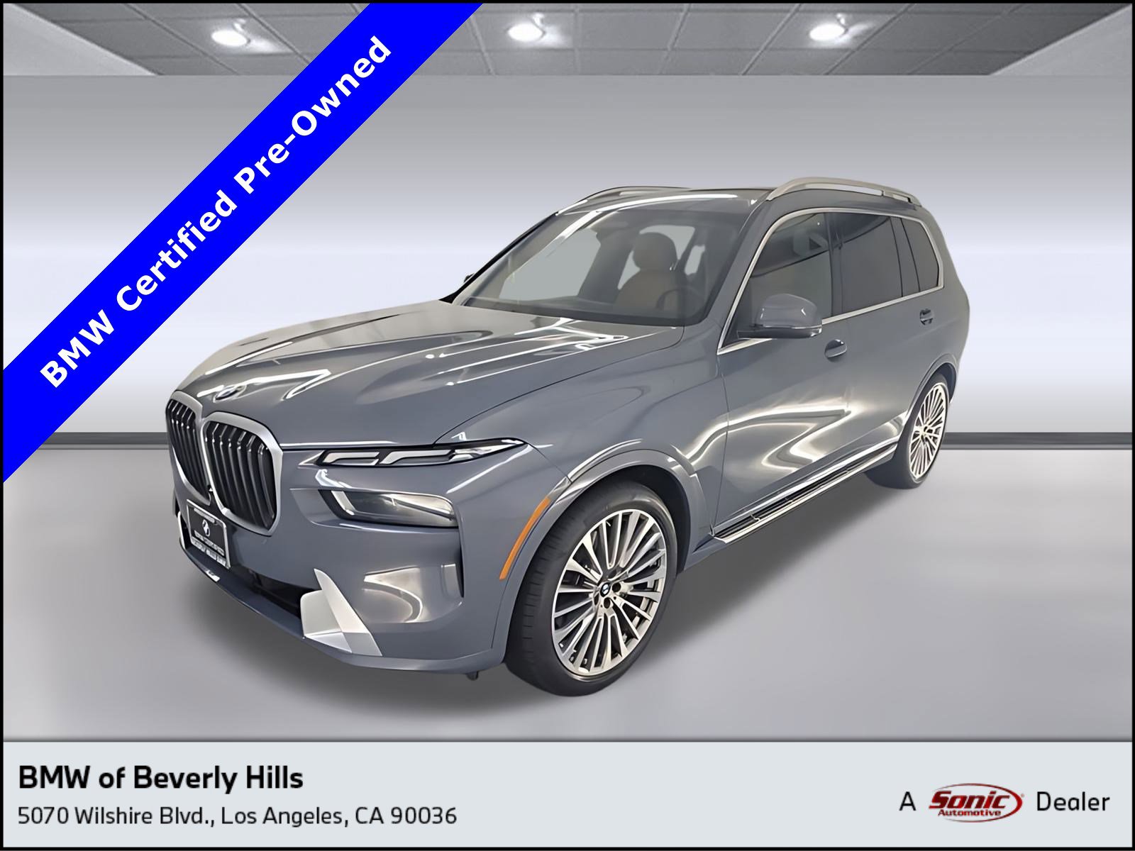 2023 BMW X7 40i's photo