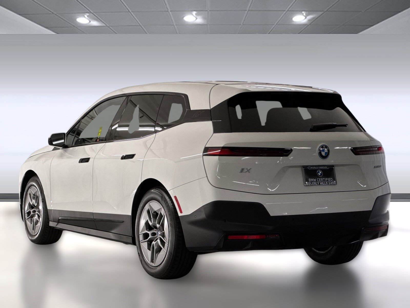 2023 Bmw iX xDrive50i photo 2