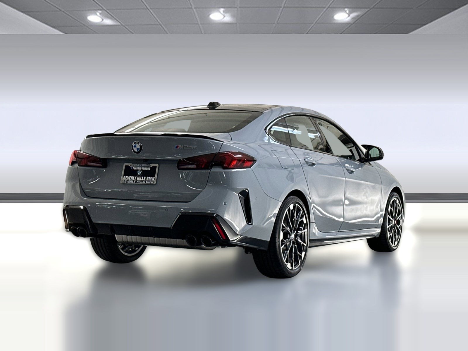 2026 BMW 2 Series M235 - Photo 9
