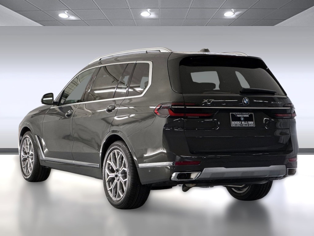 New 2026 BMW X7 xDrive40i SUV