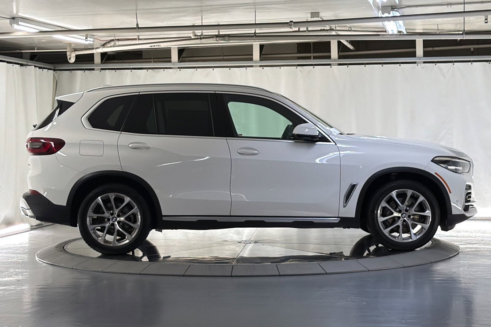 2023 BMW X5 photo 3
