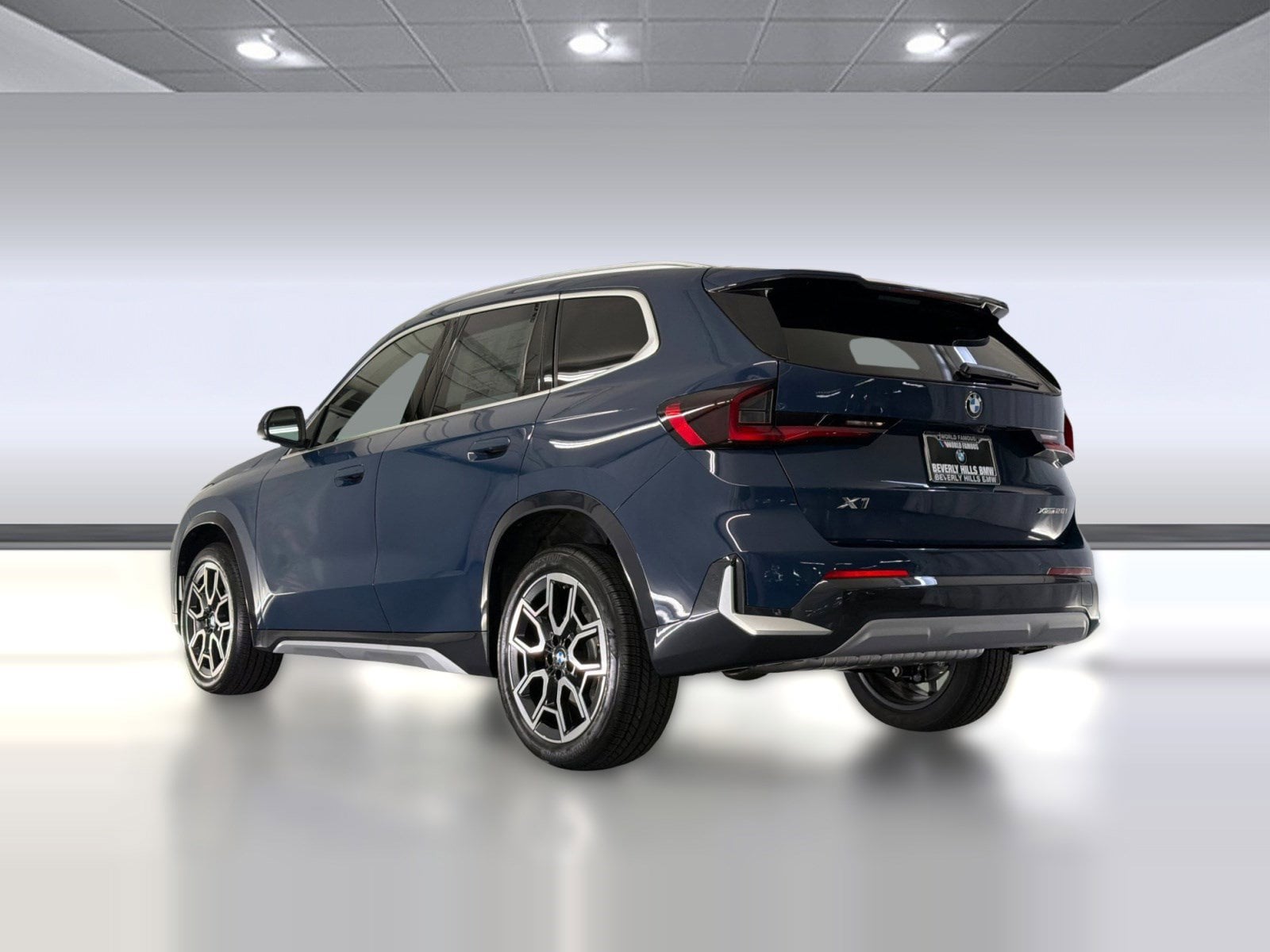 2026 BMW X1 xDrive28i photo 2