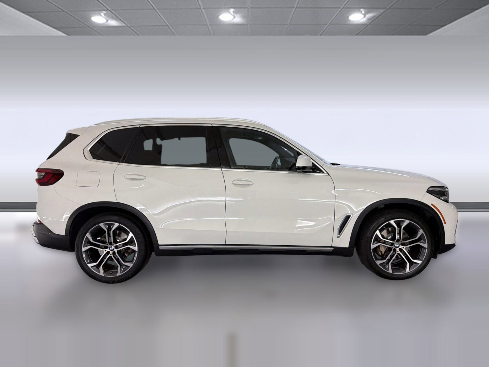 2023 BMW X5 photo 6