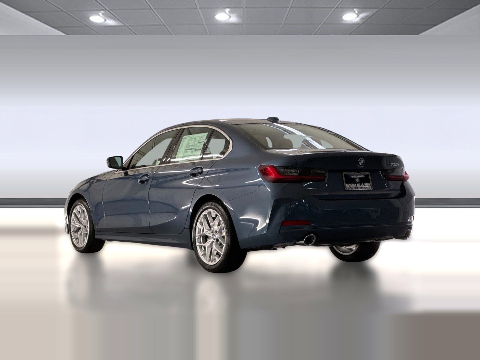 2026 BMW 330i photo 2